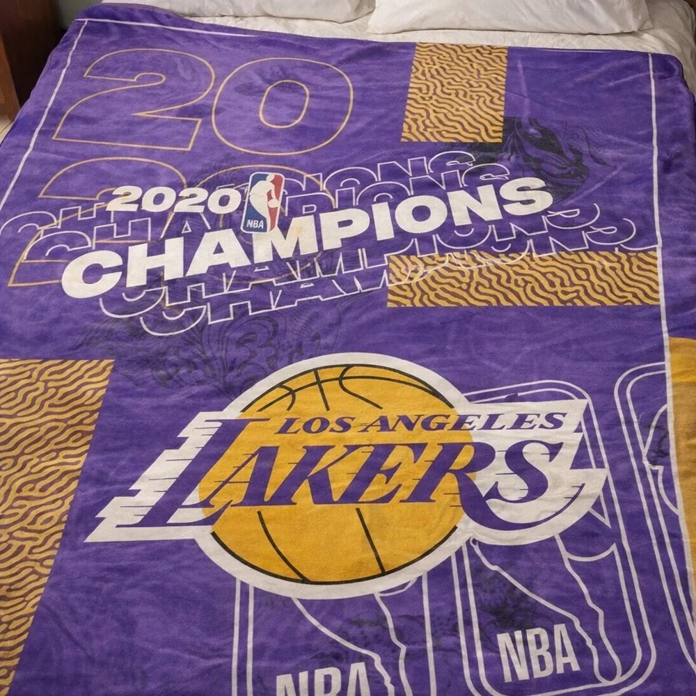 Los Angeles Lakers 2020 Champions Plush Blanket - Purple & Gold
